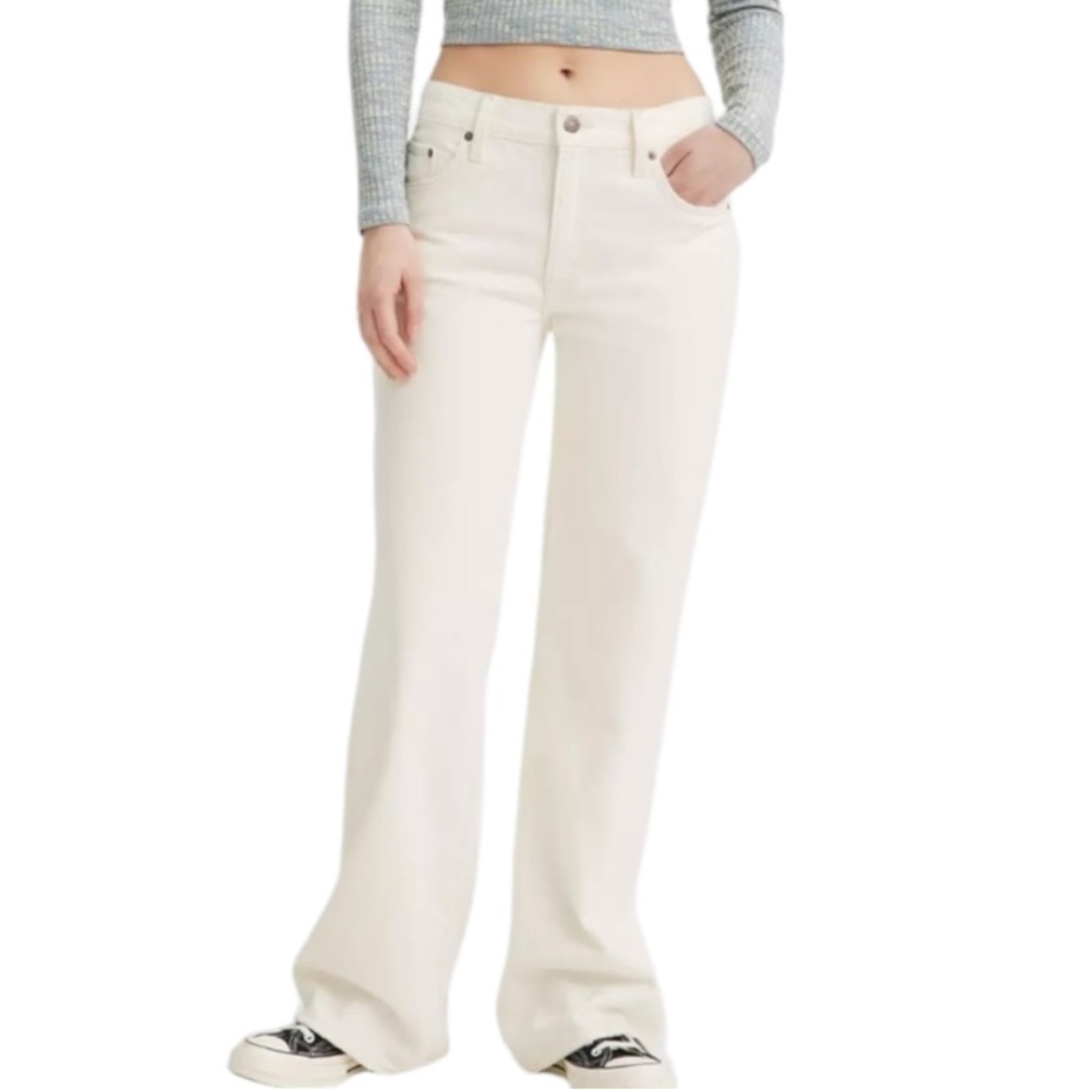 Levi's Women's Cream Boot Cut Jeans
